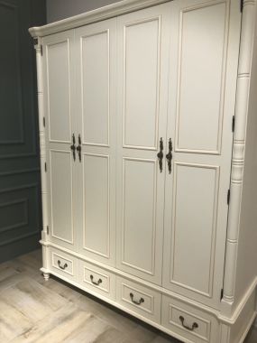 Phong Cách Thiết Kế Bán Cổ Điển